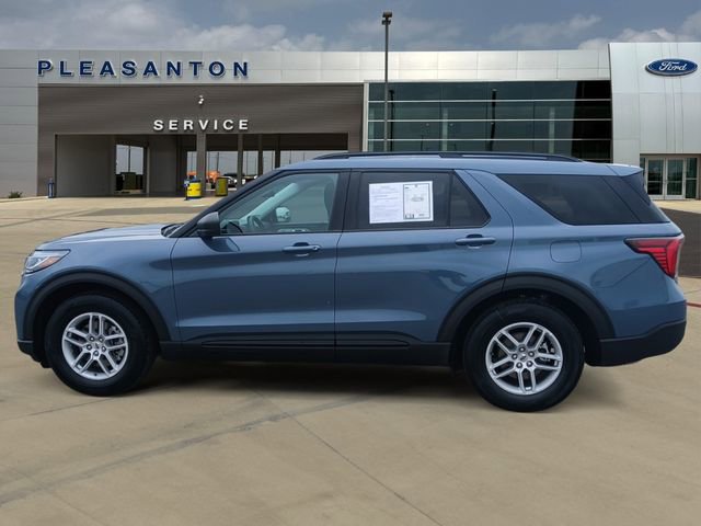 Certified 2026 Ford Explorer Active RWD image 2