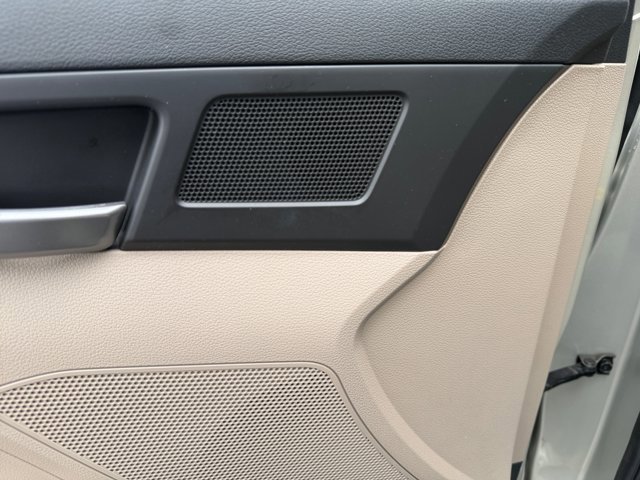 Used 2017 Hyundai Elantra SE image 28