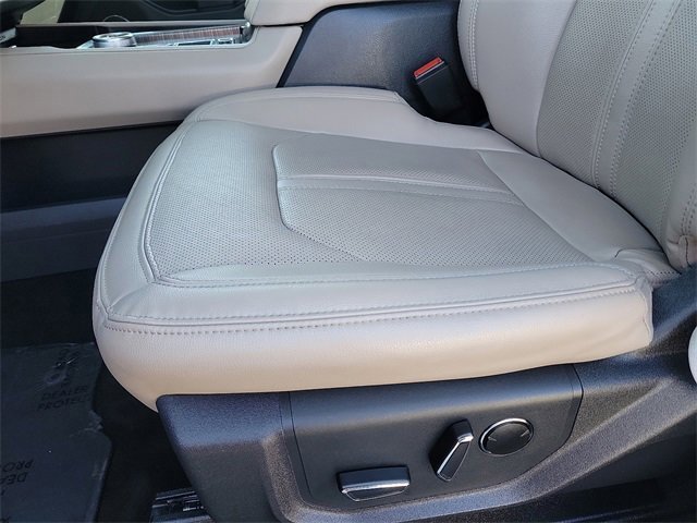 Certified 2023 Ford Expedition Limited image 20