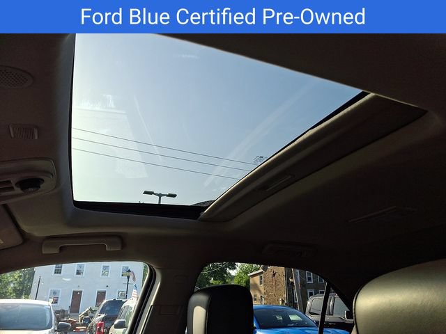 Used 2017 Chevrolet Equinox Premier w/ Enhanced Convenience Package AWD/4WD image 16