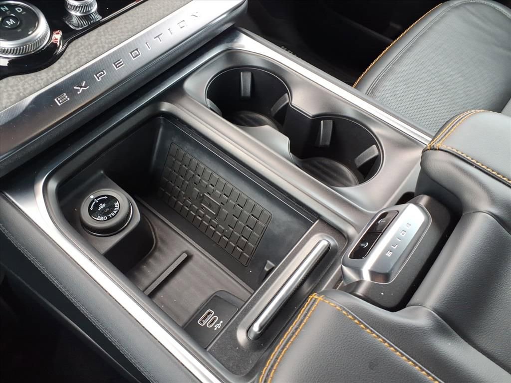 Certified 2025 Ford Expedition Tremor image 15
