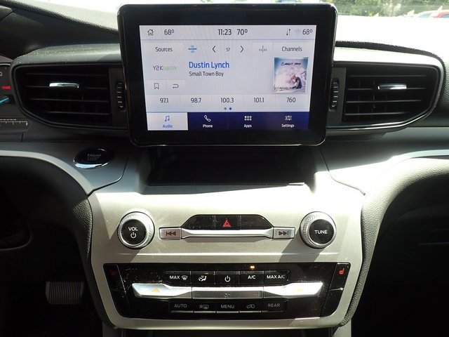 Certified 2022 Ford Explorer XLT image 28