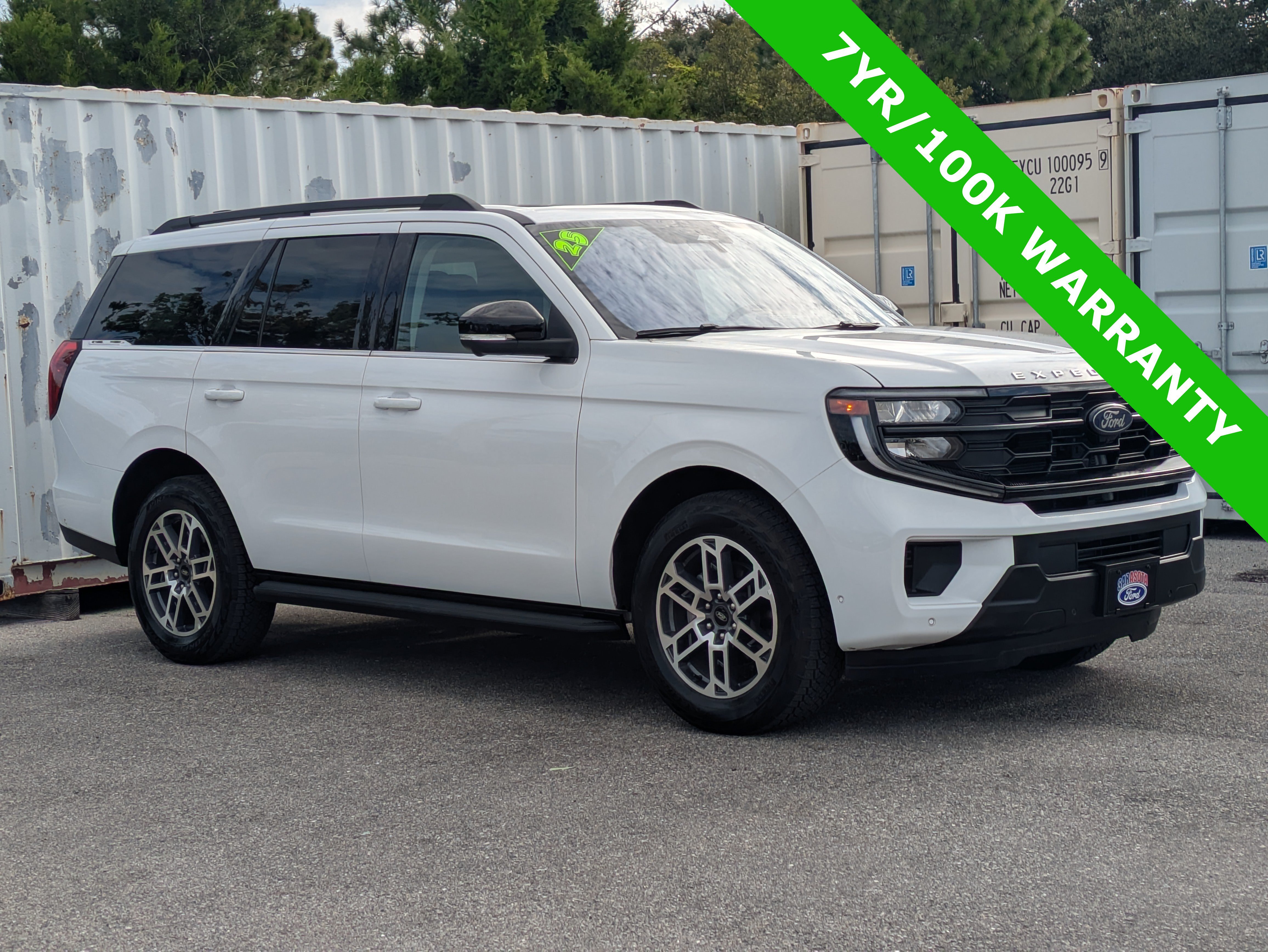 Certified 2025 Ford Expedition Active AWD/4WD image 3