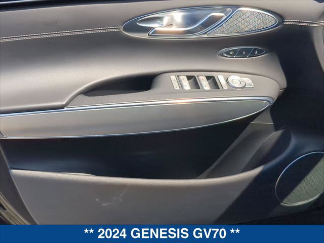 Used 2024 Genesis GV70 2.5T w/ Select Package AWD/4WD image 10