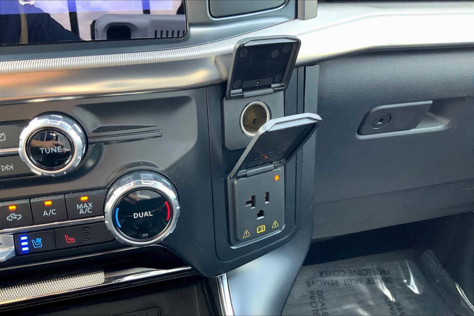 Certified 2022 Ford F150 Raptor w/ Equipment Group 801A High image 34