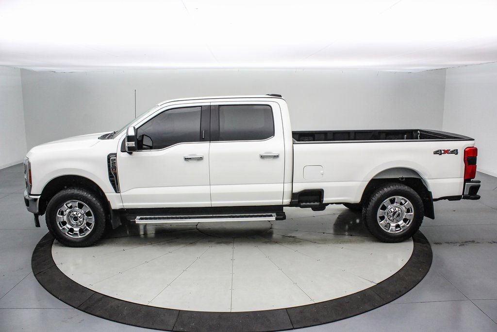 Certified 2023 Ford F250 Lariat w/ Chrome Package image 2
