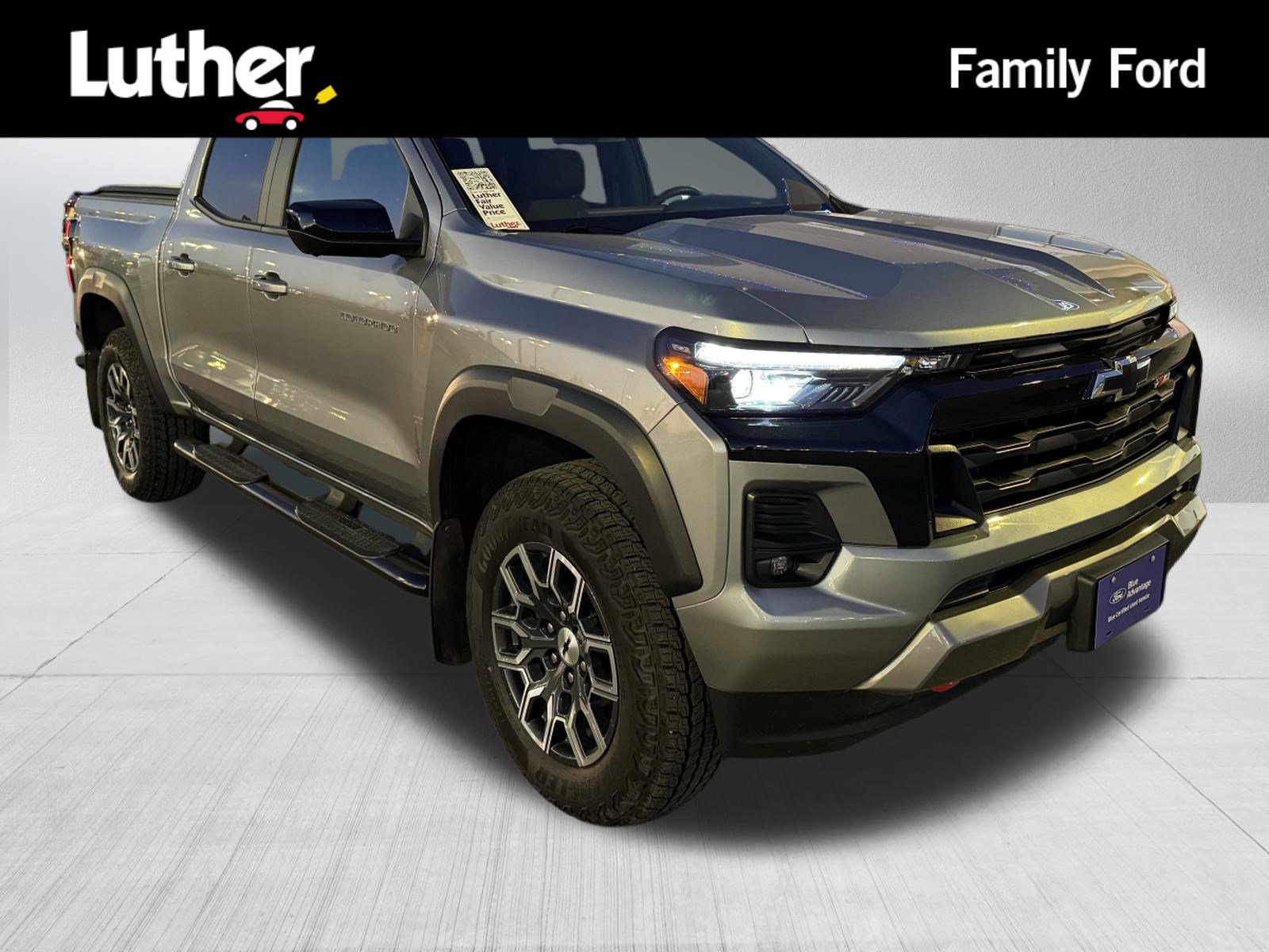 Used 2024 Chevrolet Colorado Z71 w/ Z71 Convenience Package 2