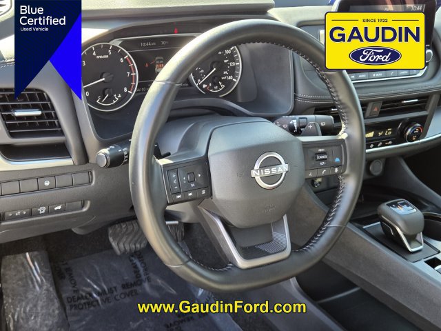 Used 2025 Nissan Rogue SV FWD image 19