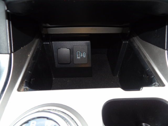 Certified 2021 Ford Explorer Limited w/ Equipment Group 301A AWD/4WD image 36