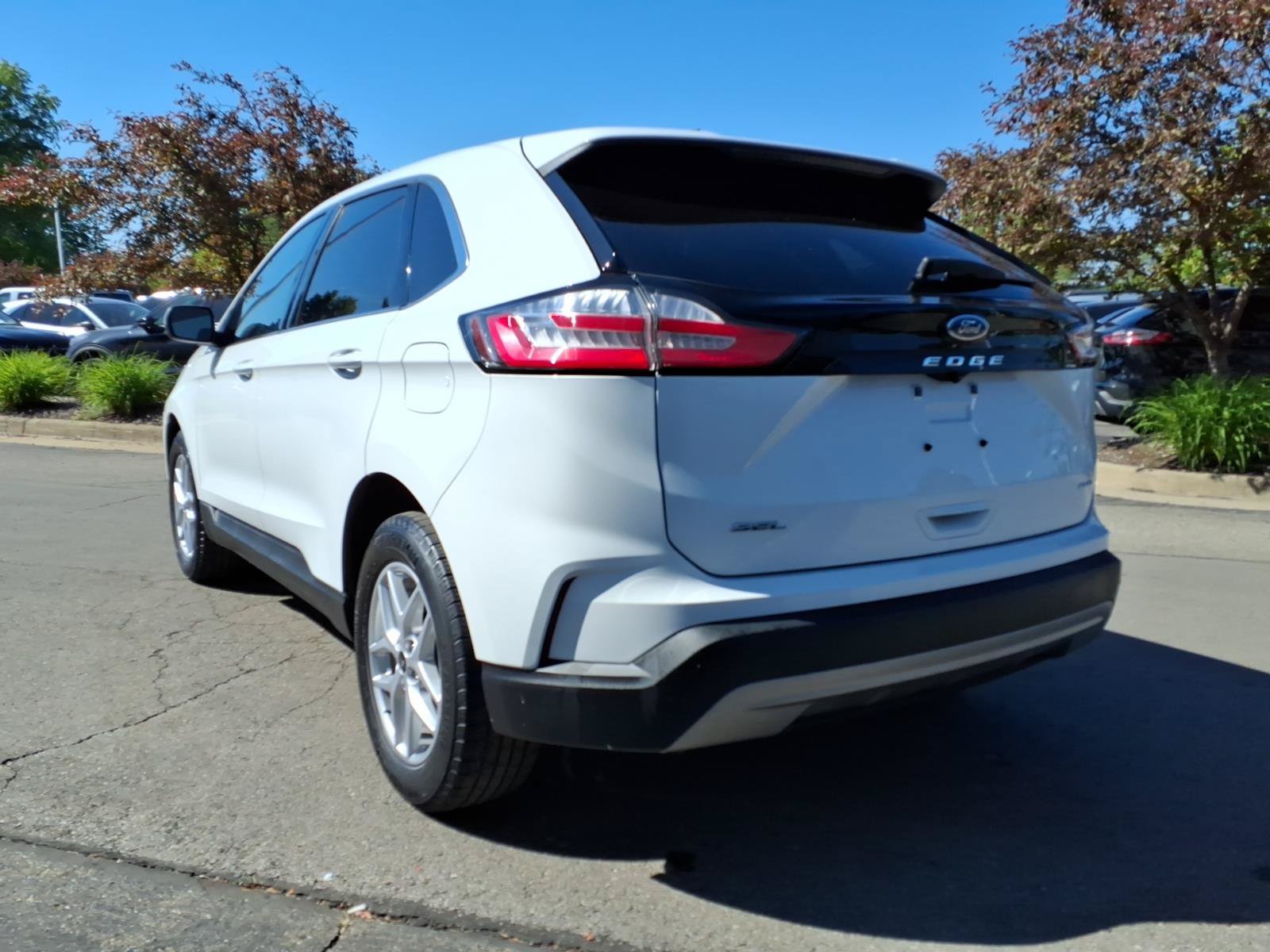 Certified 2023 Ford Edge SEL AWD/4WD image 7