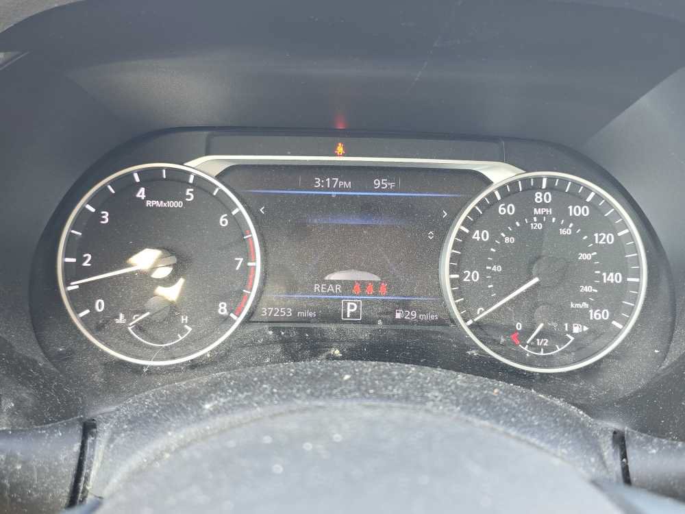 Used 2024 Nissan Sentra SV FWD image 21