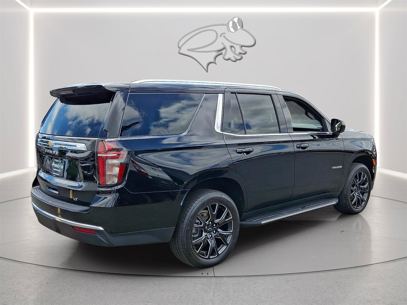 Used 2024 Chevrolet Tahoe LT AWD/4WD image 4