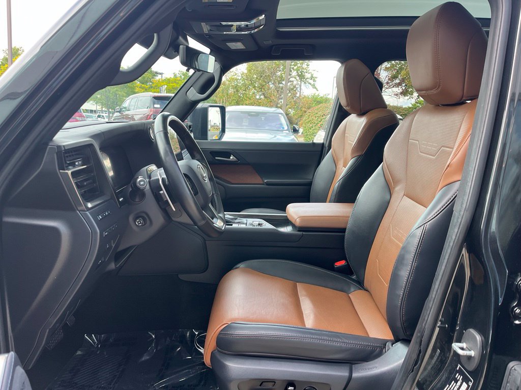 Used 2024 Lexus GX 550 w/ Accessory Package (Z1) AWD/4WD image 24