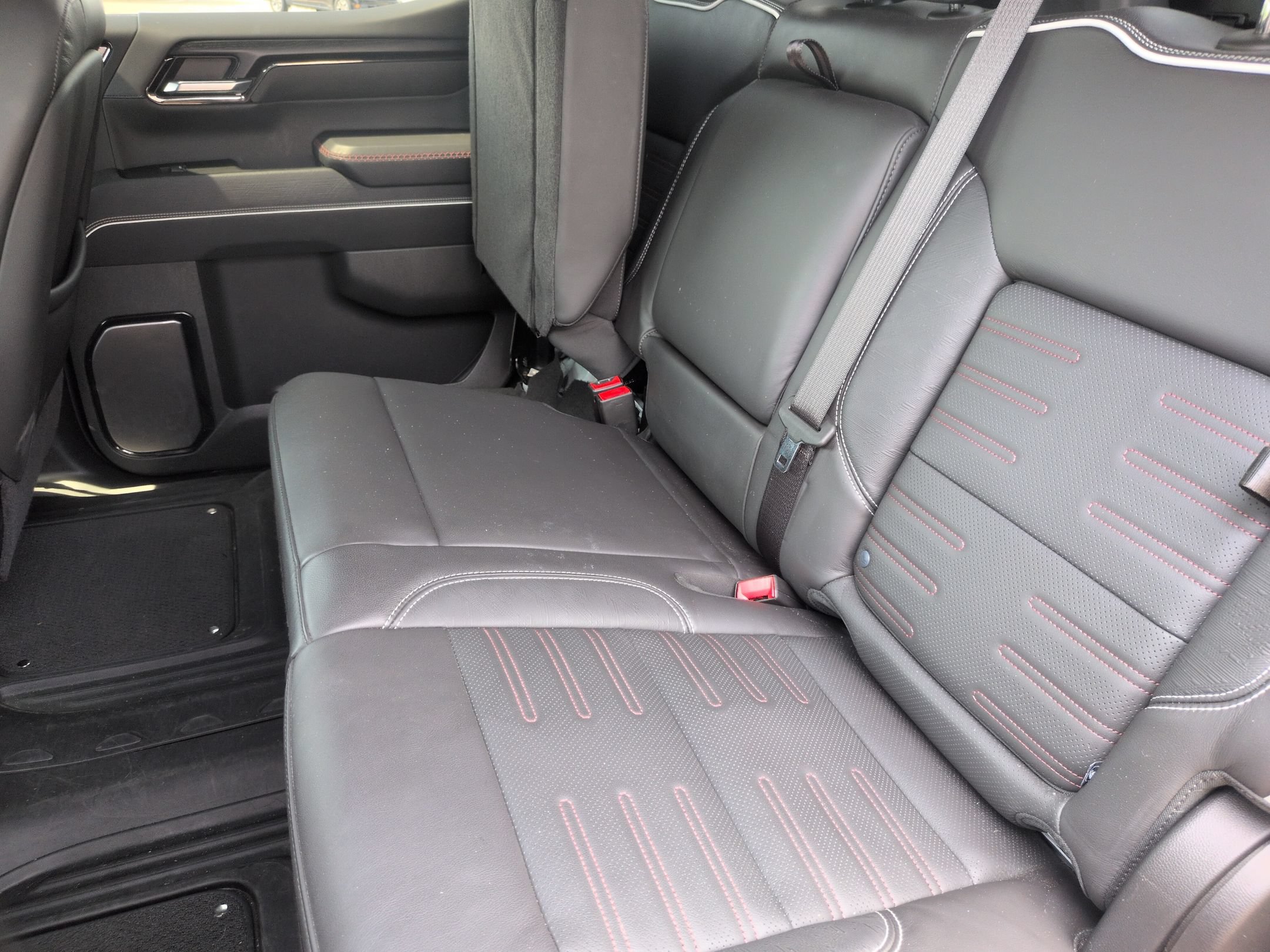 Used 2025 GMC Sierra 1500 AT4X AWD/4WD image 31