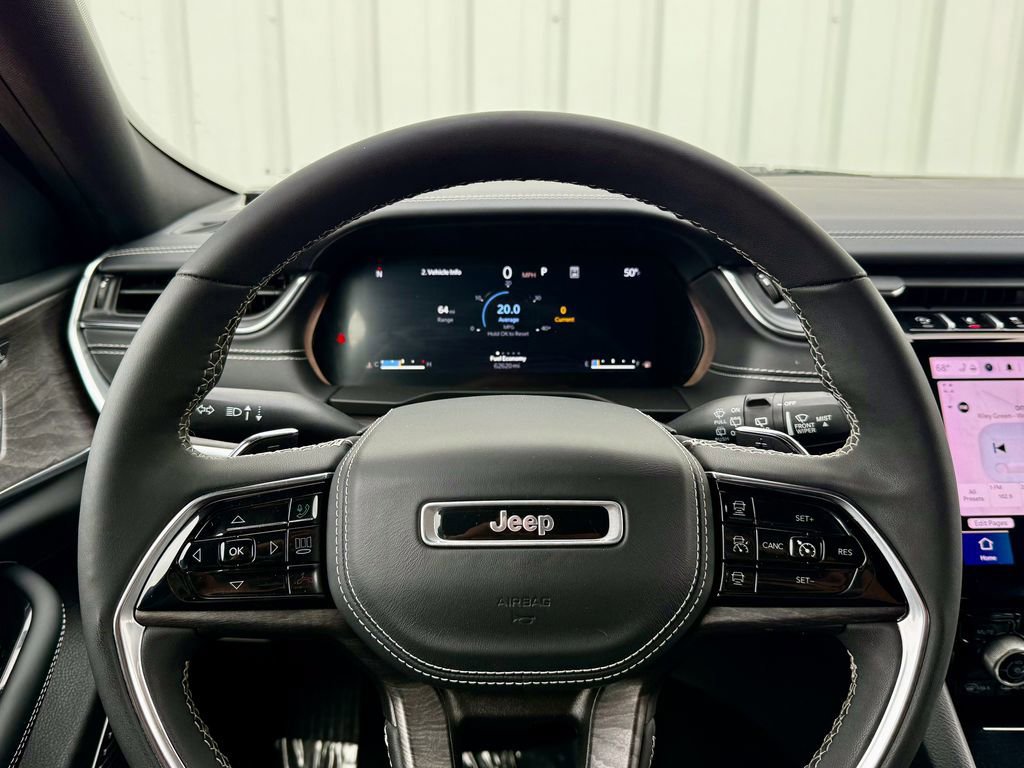 Used 2023 Jeep Grand Cherokee Overland w/ Luxury Tech Group IV image 23