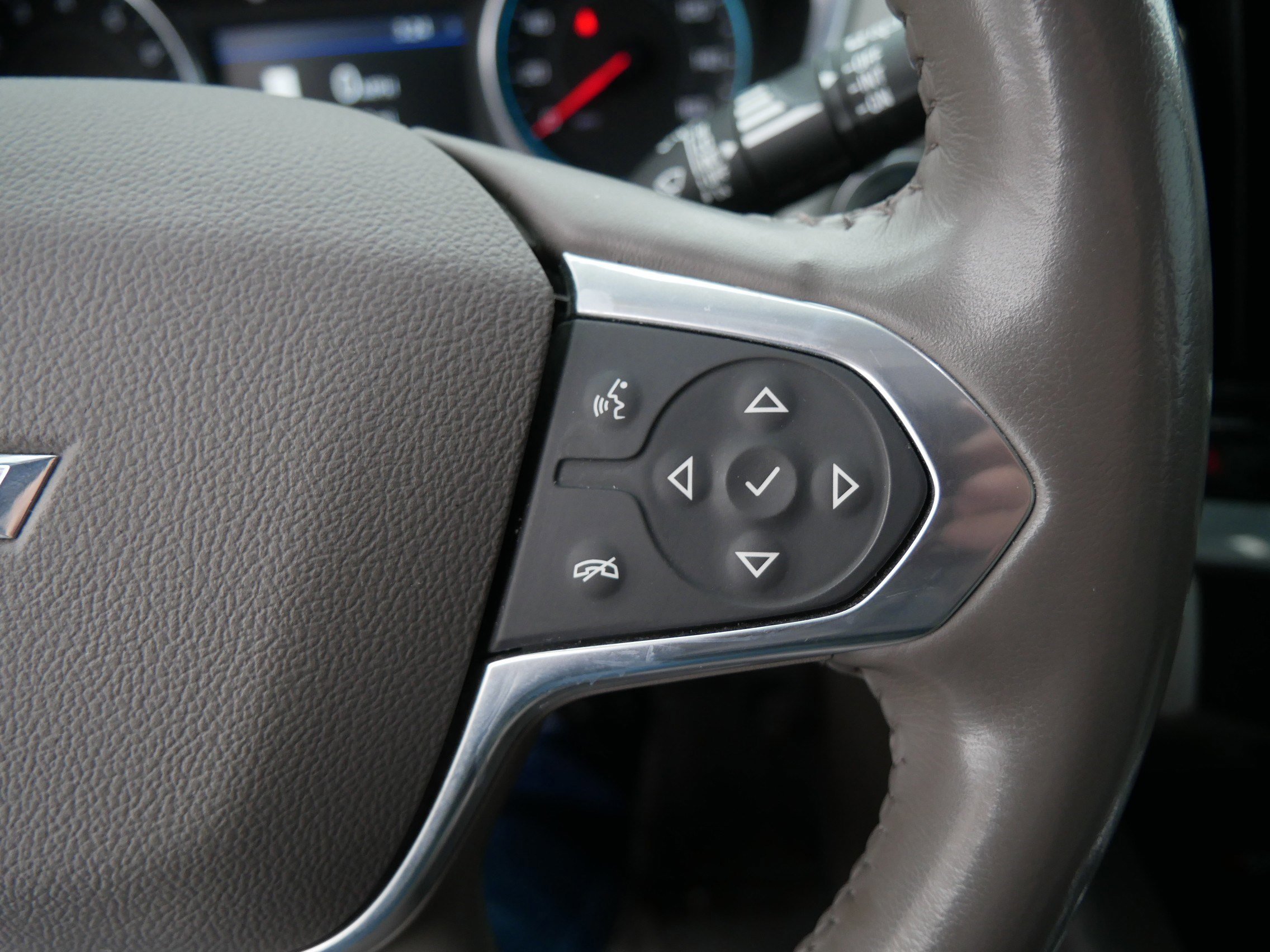 Used 2020 Chevrolet Traverse Premier image 30