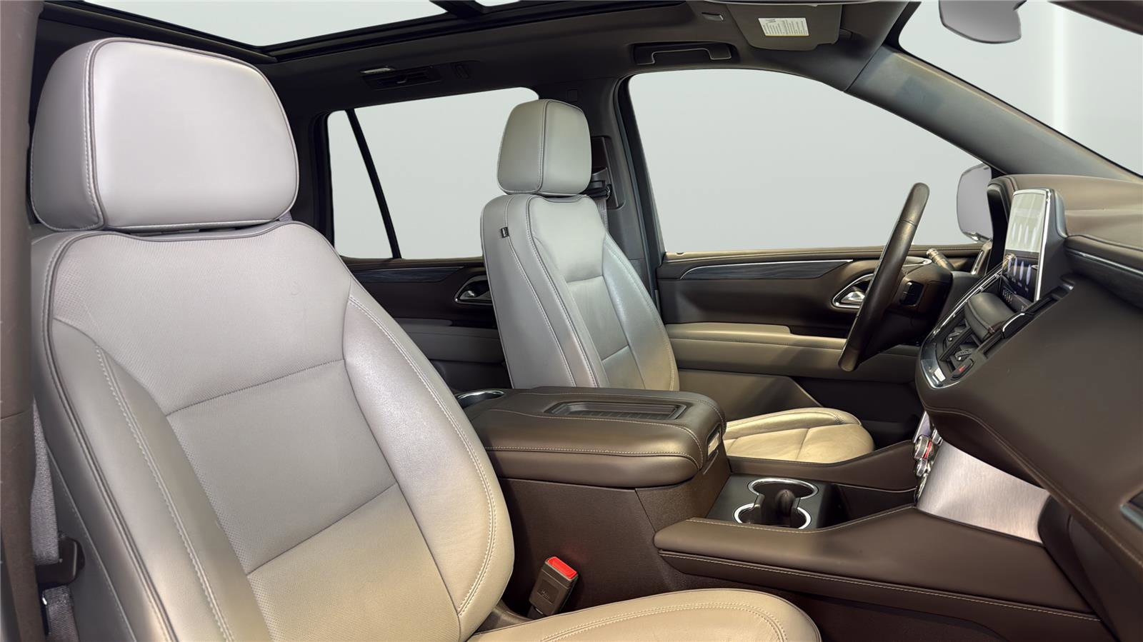 Used 2021 GMC Yukon SLT w/ SLT Premium Package image 15