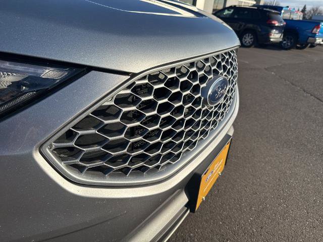 Certified 2024 Ford Edge SEL image 9