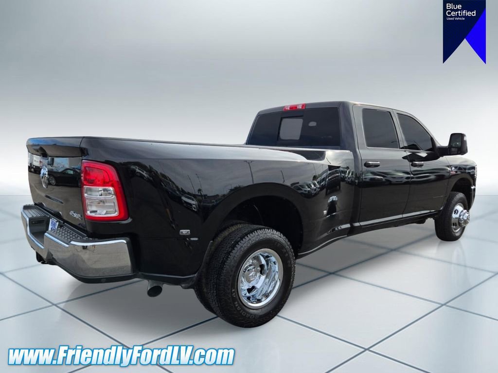 Used 2024 RAM 3500 Tradesman w/ Chrome Appearance Group AWD/4WD image 6