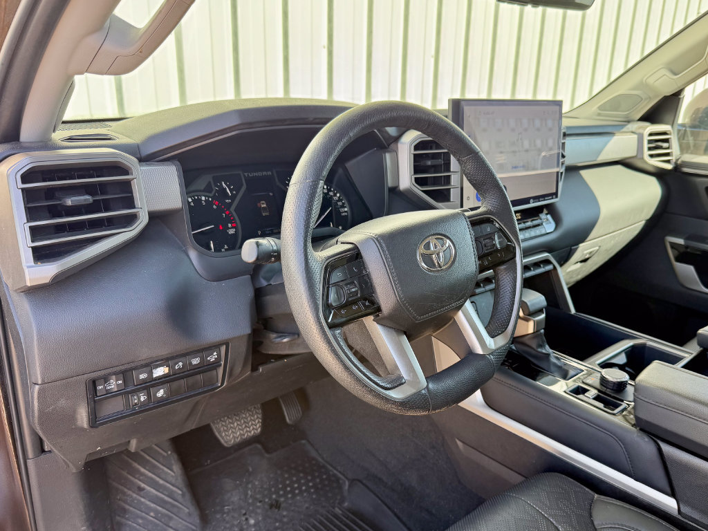 Used 2023 Toyota Tundra Limited AWD/4WD image 10