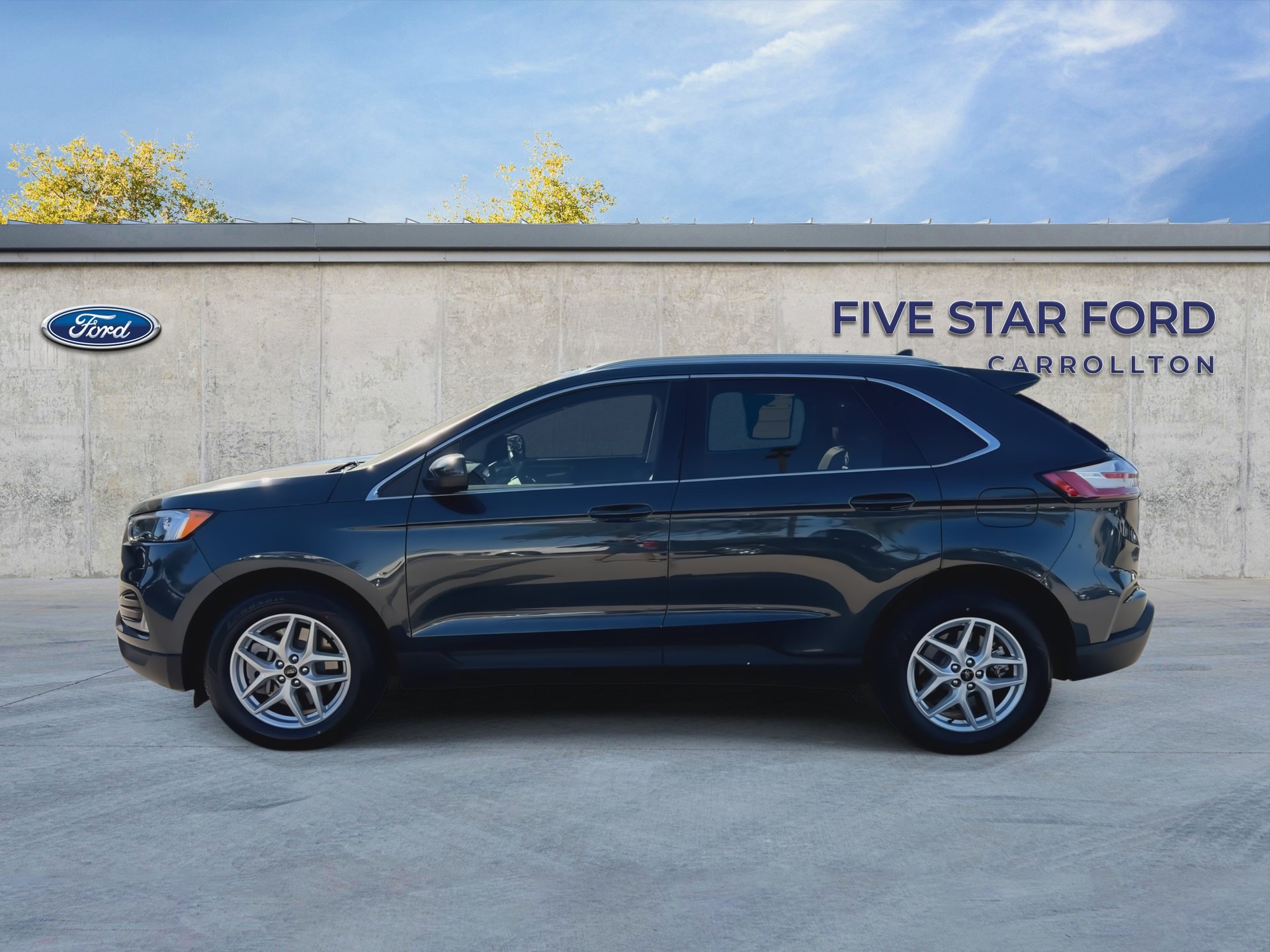 Certified 2024 Ford Edge SEL w/ Convenience Package AWD/4WD image 5