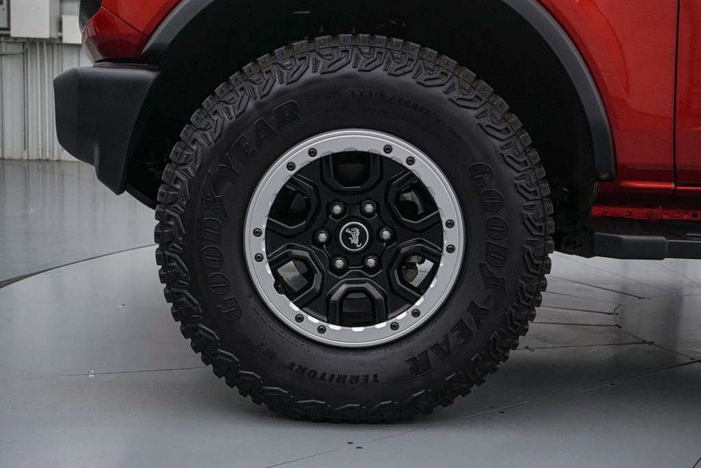 Certified 2022 Ford Bronco Outer Banks w/ Sasquatch Package AWD/4WD image 11