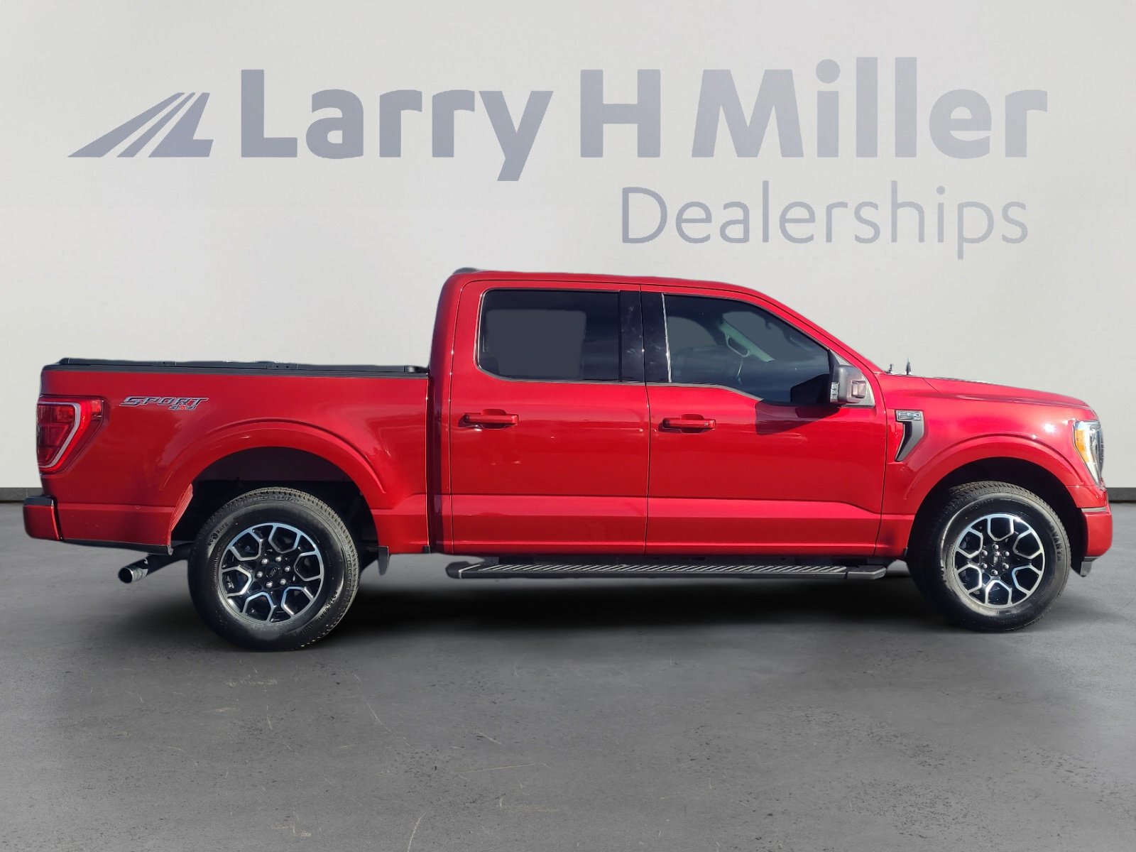 Certified 2021 Ford F150 XLT w/ Equipment Group 302A High image 6