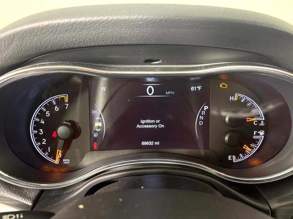 Used 2019 Jeep Grand Cherokee Limited AWD/4WD image 16