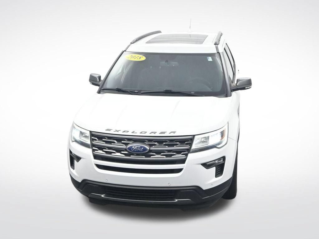 Certified 2018 Ford Explorer XLT w/ Equipment Group 202A FWD image 24