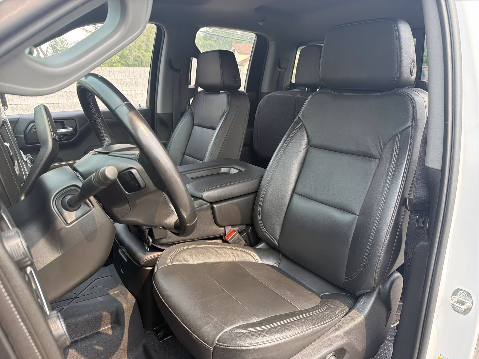 Used 2020 Chevrolet Silverado 1500 LT w/ All-Star Edition AWD/4WD image 17