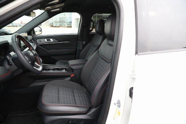 Certified 2025 Ford Explorer ST-Line image 21