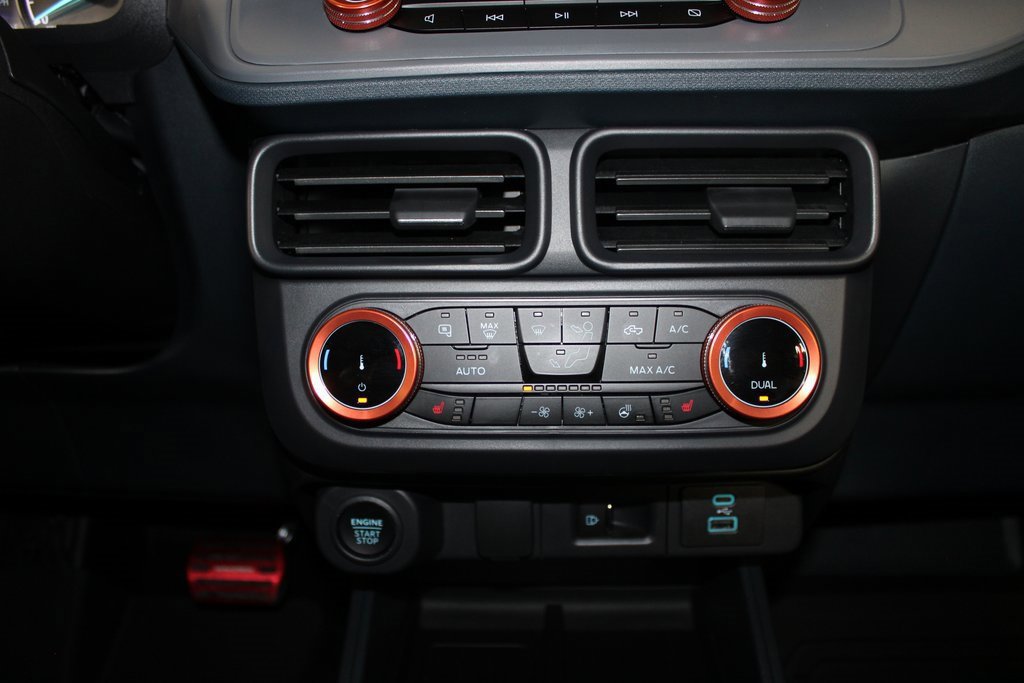 Certified 2024 Ford Maverick Lariat w/ Black Appearance Package image 14