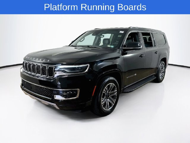 Used 2024 Jeep Wagoneer L Series II w/ Flexible Seating Group AWD/4WD image 3