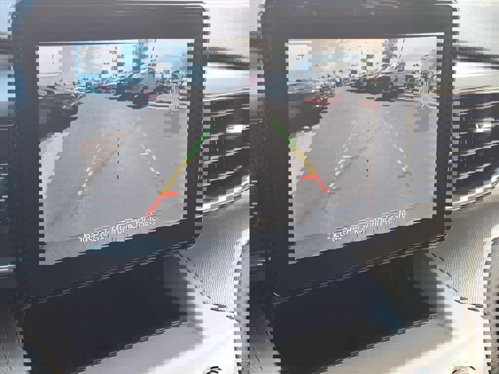 Certified 2022 Ford Explorer XLT w/ Equipment Group 202A image 28