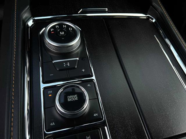 Certified 2023 Ford Expedition Platinum image 28