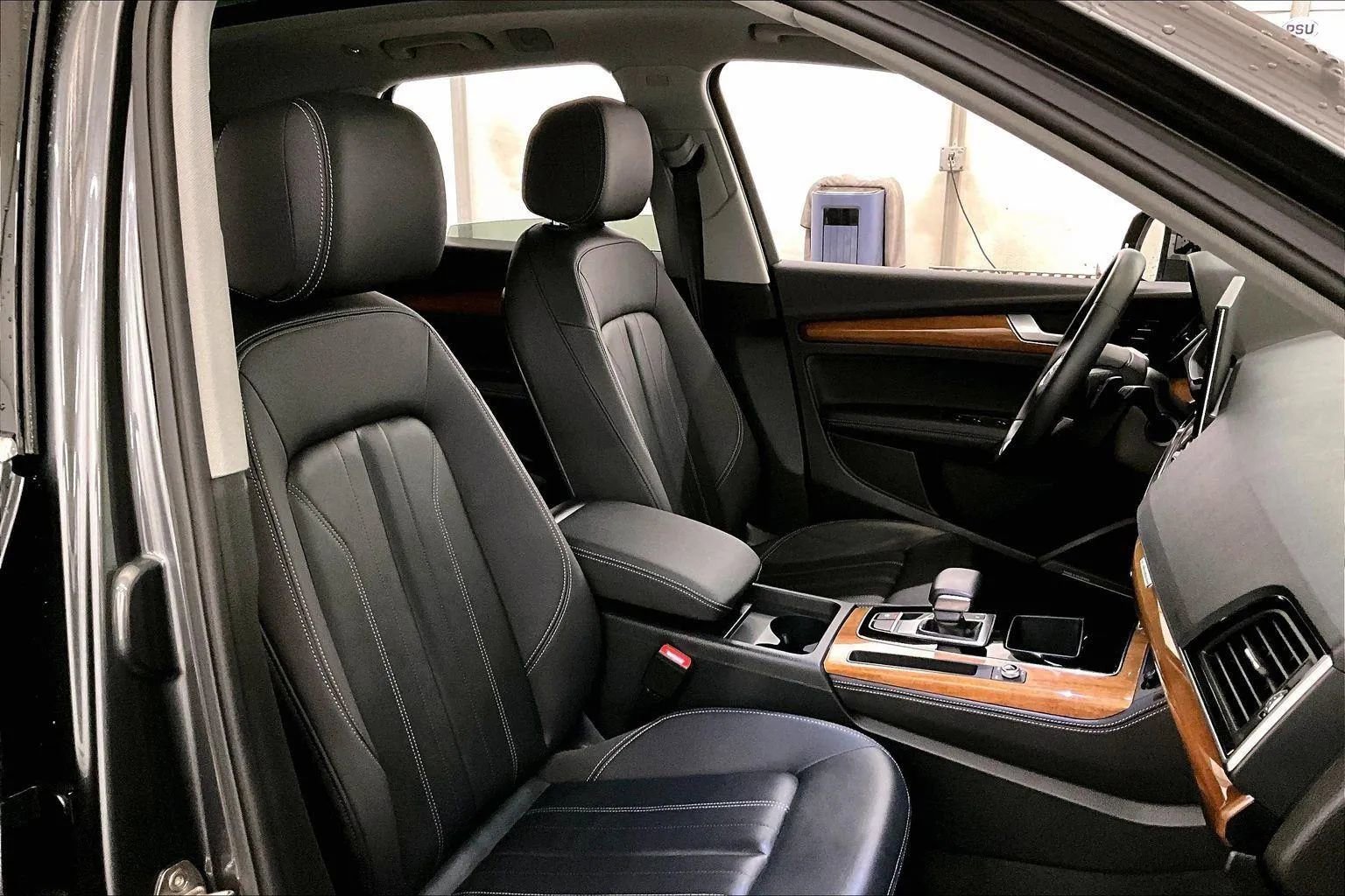 Used 2023 Audi Q5 2.0T Premium Plus w/ Premium Plus Package image 7