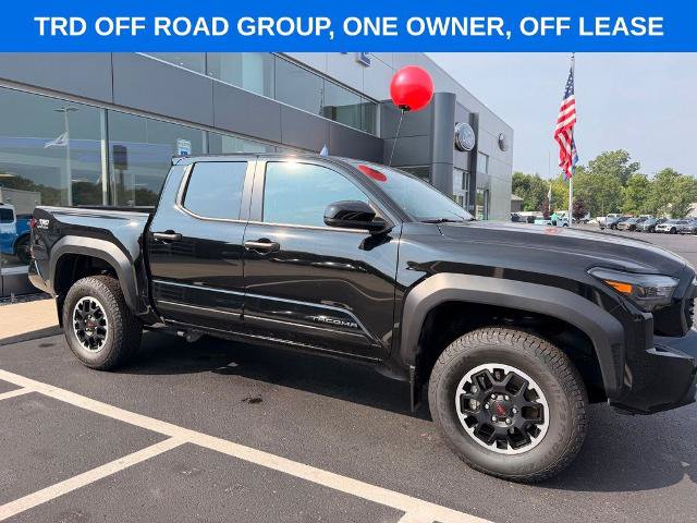 Used 2024 Toyota Tacoma TRD Off-Road AWD/4WD image 3