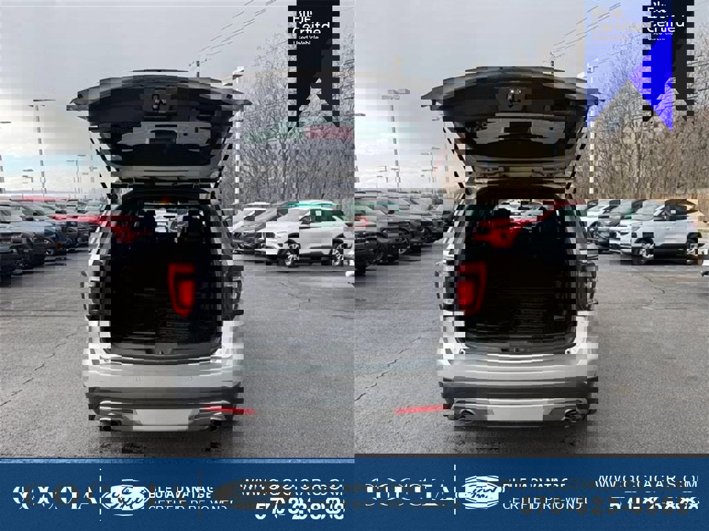 Certified 2016 Ford Explorer XLT w/ Equipment Group 202A image 37