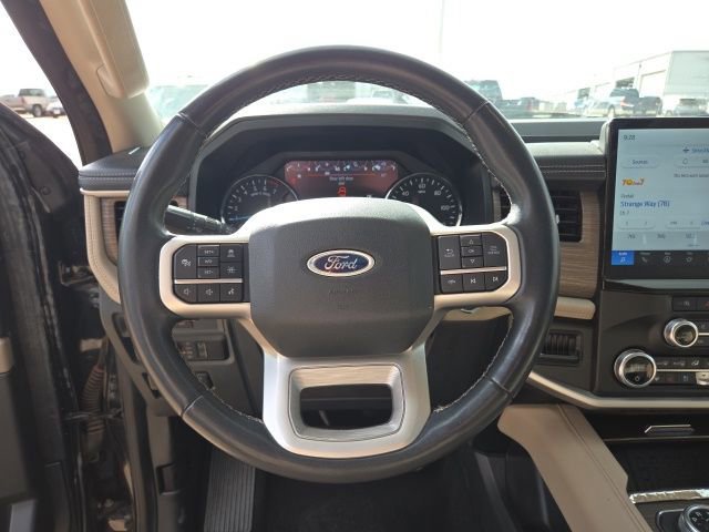 Certified 2023 Ford Expedition Limited image 9