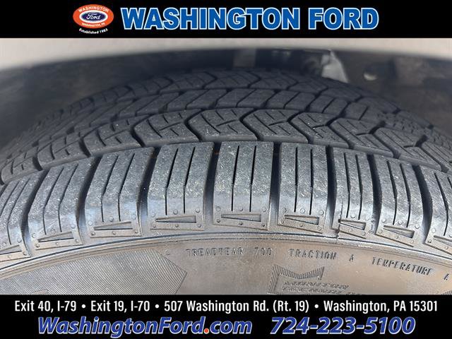 Certified 2022 Ford Escape Titanium AWD/4WD image 10