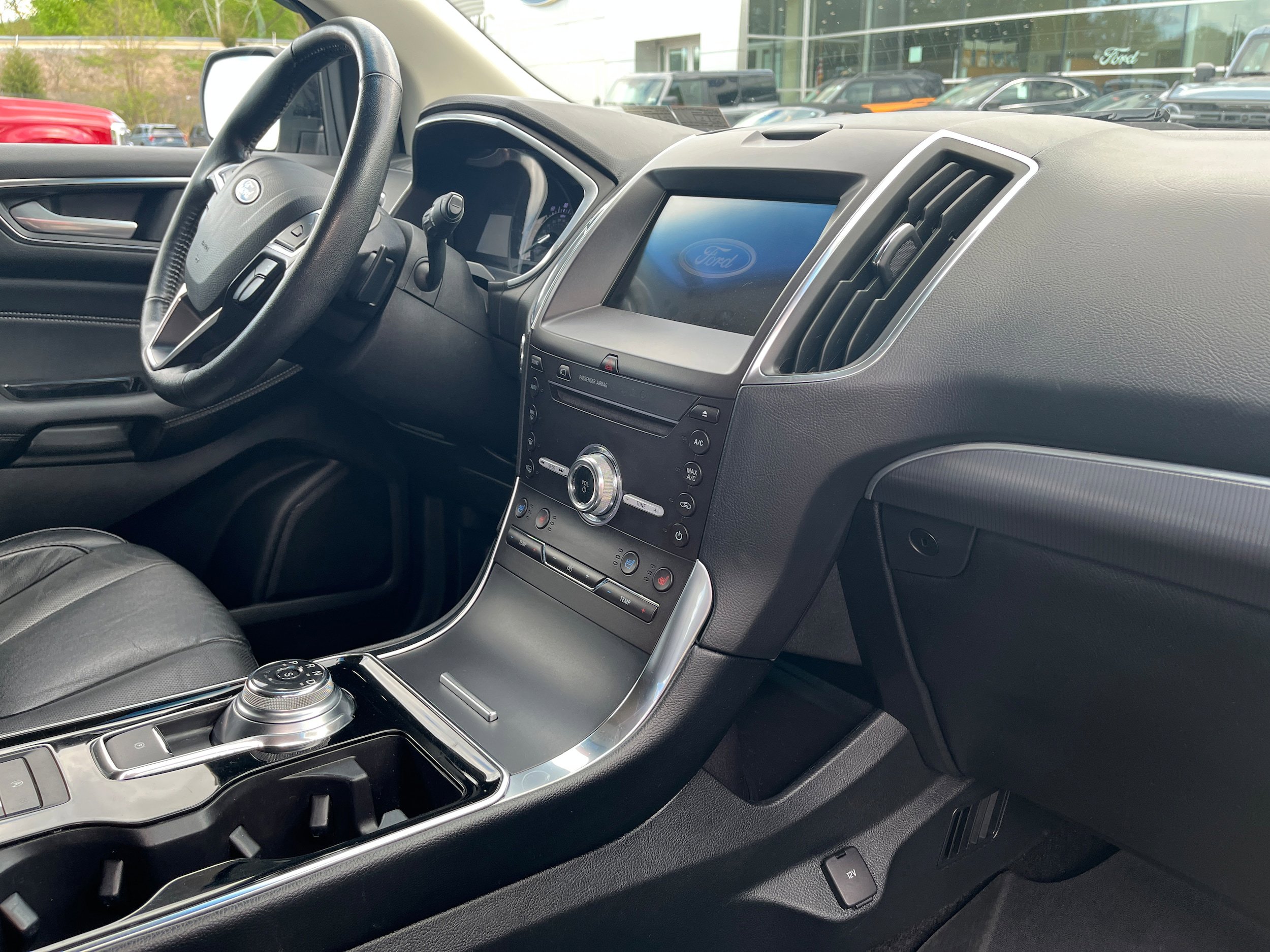 Certified 2019 Ford Edge Titanium w/ Equipment Group 301A AWD/4WD image 15