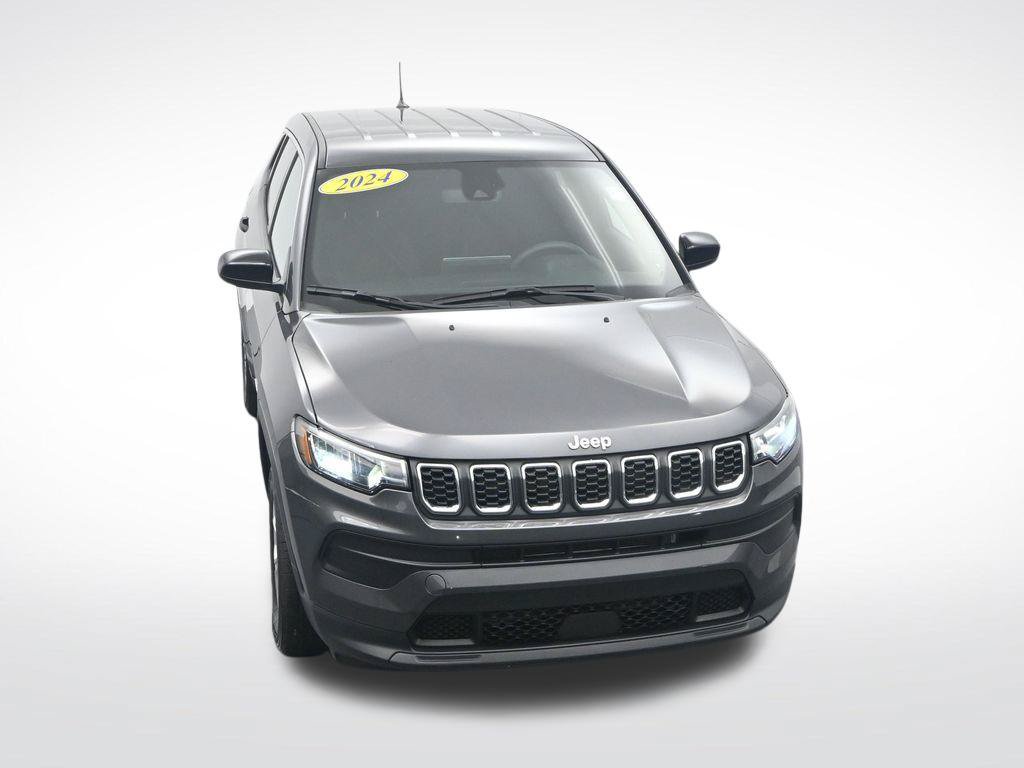 Used 2024 Jeep Compass Sport AWD/4WD image 38