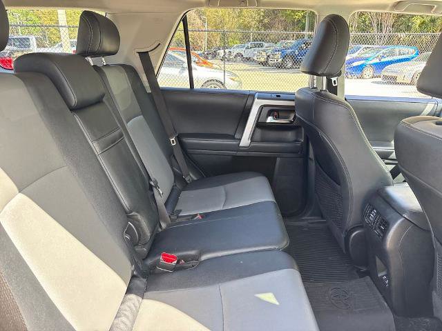 Used 2022 Toyota 4Runner SR5 Premium w/ Moonroof Package AWD/4WD image 29