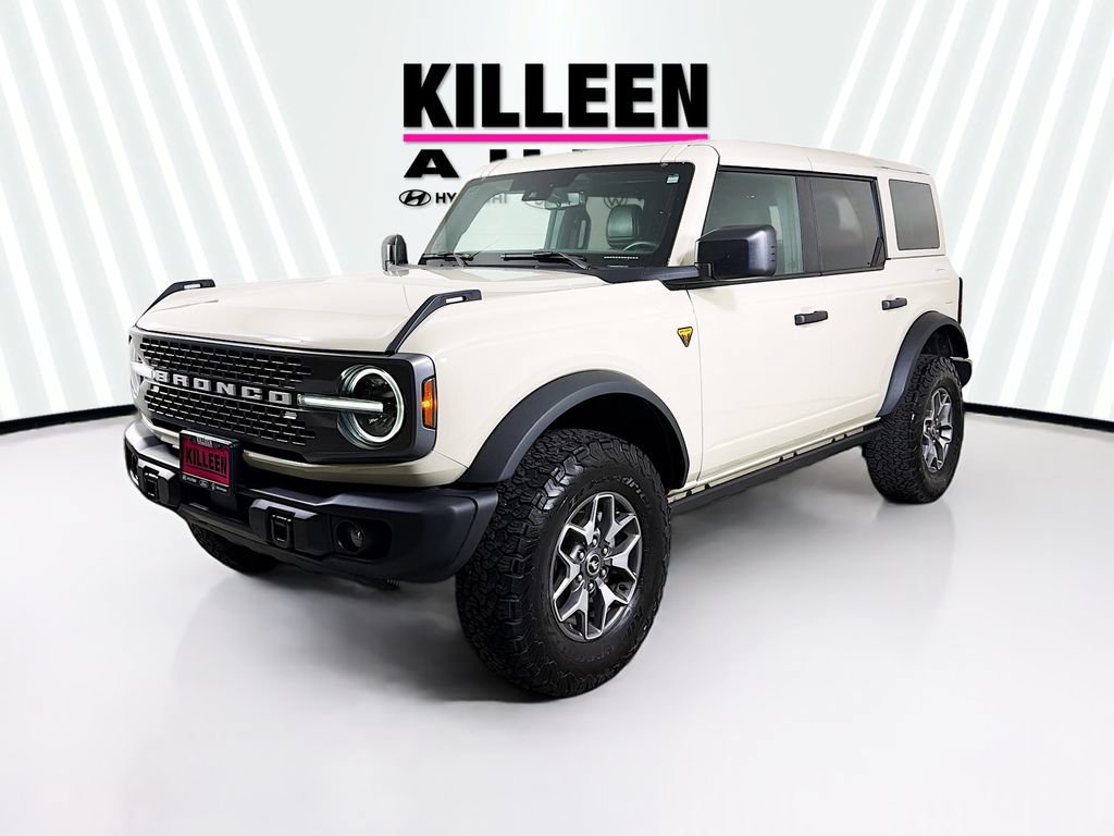 Certified 2025 Ford Bronco Badlands AWD/4WD image 3