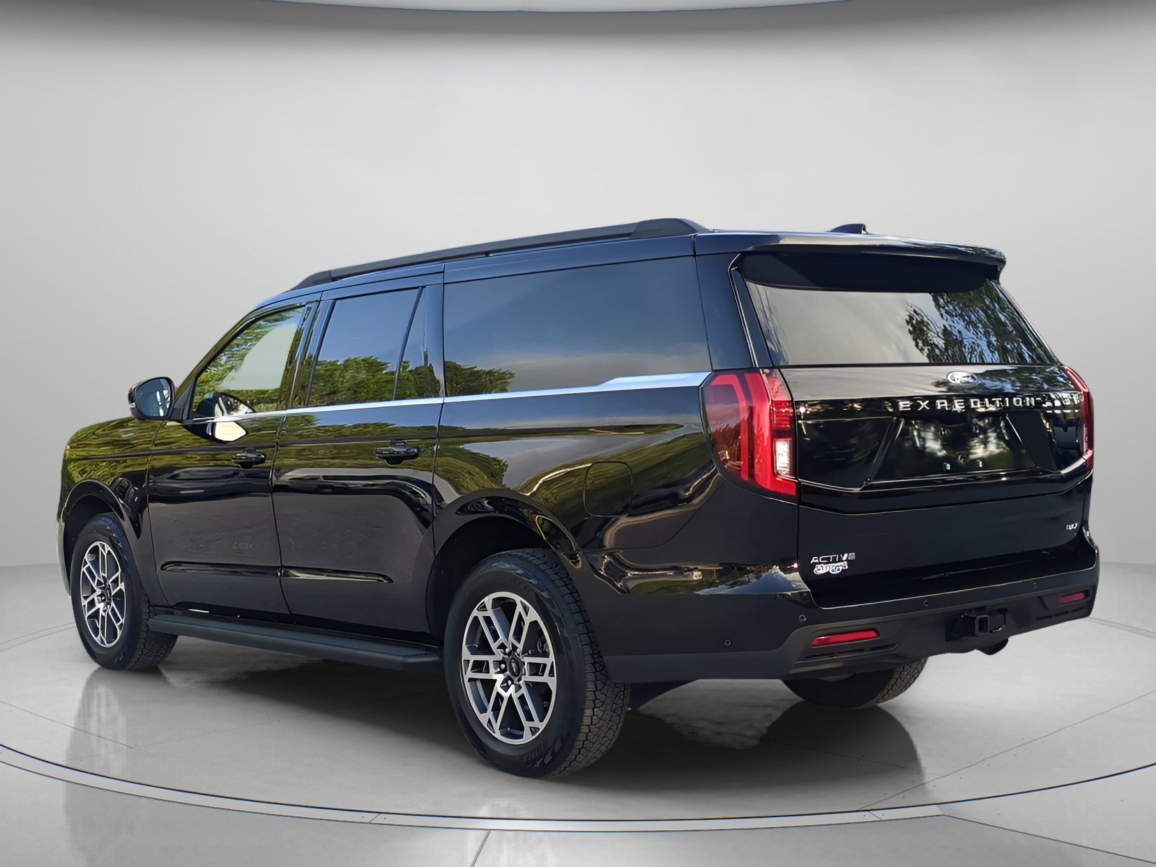 Certified 2025 Ford Expedition Max Active AWD/4WD image 42