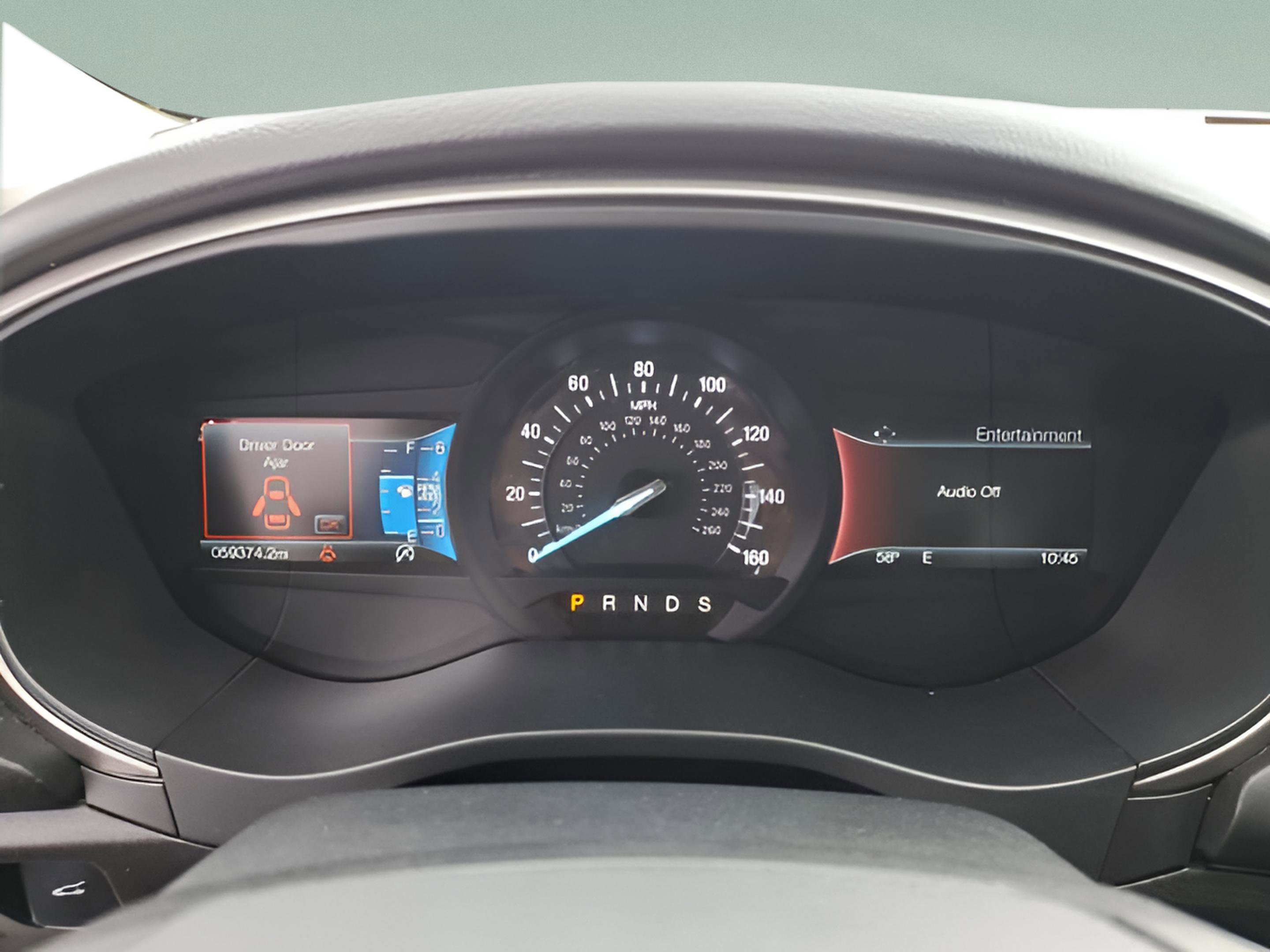 Certified 2018 Ford Fusion SE w/ Fusion SE Technology Package FWD image 20