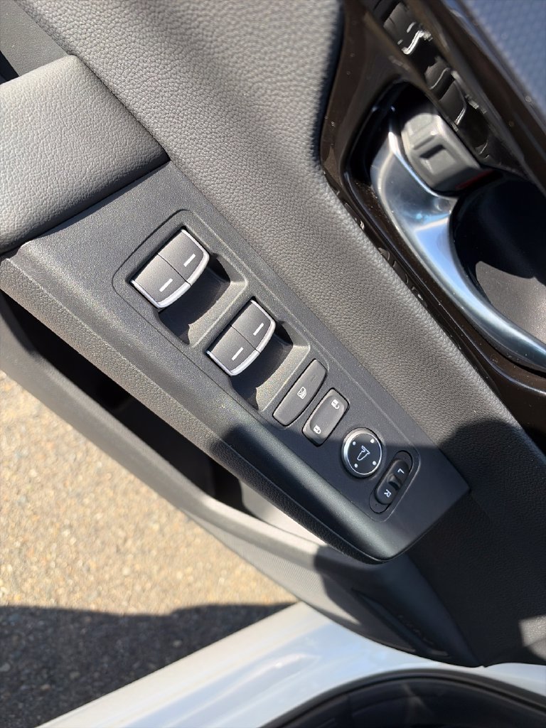Used 2025 Honda CR-V Sport Touring image 16