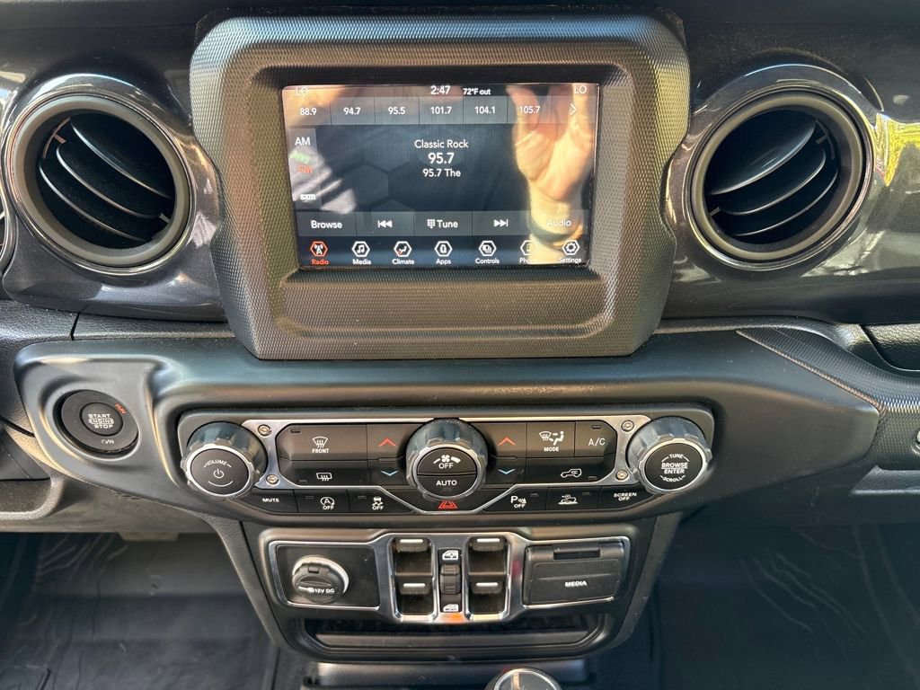 Used 2022 Jeep Wrangler Unlimited Sport image 23