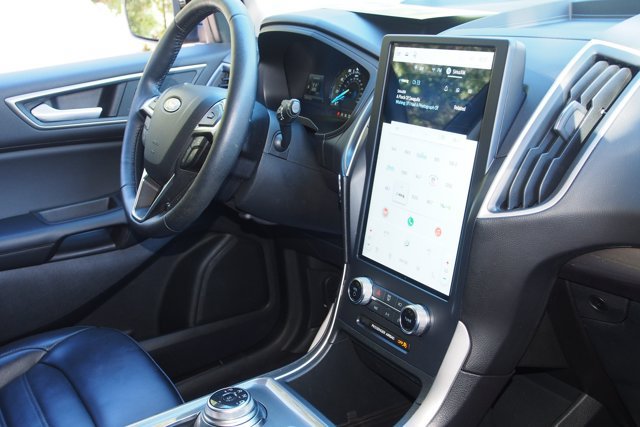 Certified 2024 Ford Edge SEL w/ Convenience Package AWD/4WD image 10