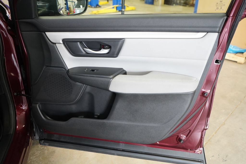 Used 2018 Honda CR-V LX image 17